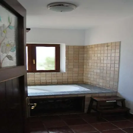 Sleeps 5 Wifi Orzola