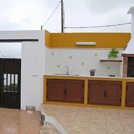 Sleeps 5 Wifi * Orzola