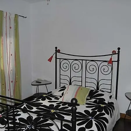 Sleeps 5 Wifi * Orzola