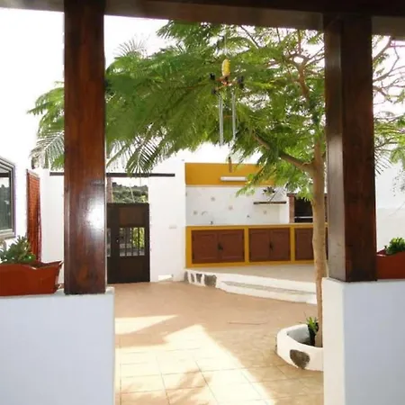 Sleeps 5 Wifi * Orzola
